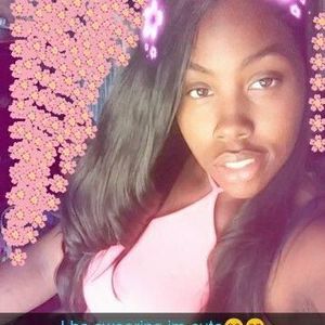 Meet your Posher, Teia